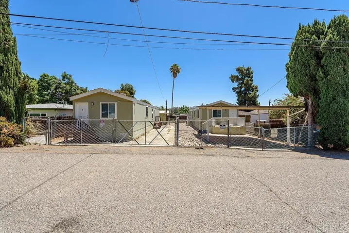 8213 Sunset Road, Lakeside, California 92040