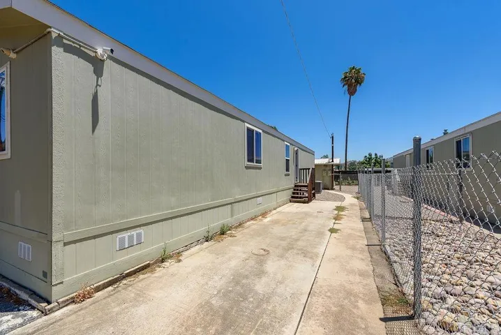8213 Sunset Road, Lakeside, California 92040