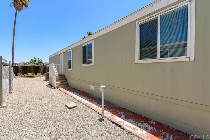 8213 Sunset Road, Lakeside, California 92040