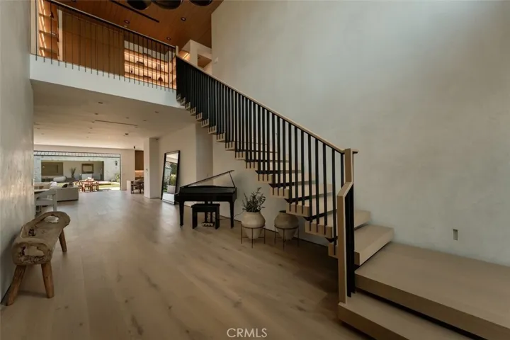10433 Valley Spring Lane, Toluca Lake, California 91602 — photo 4