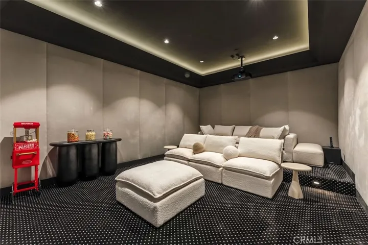 10433 Valley Spring Lane, Toluca Lake, California 91602