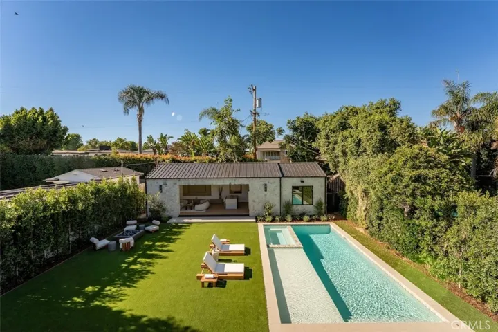 10433 Valley Spring Lane, Toluca Lake, California 91602