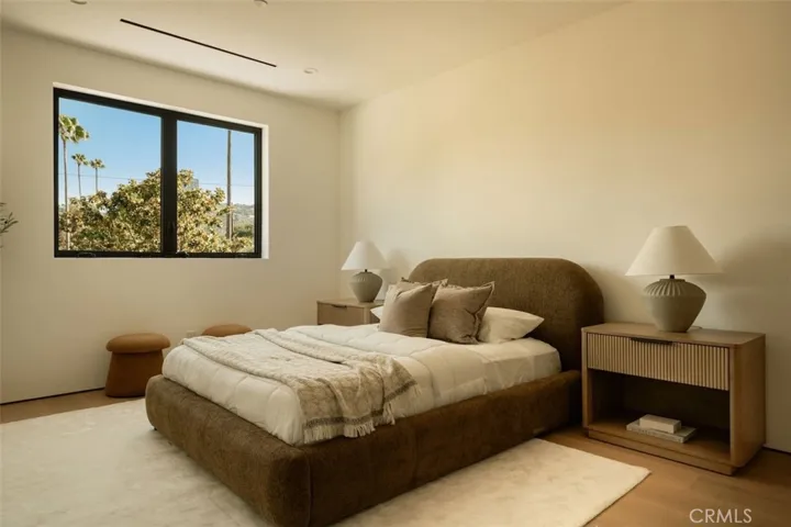 10433 Valley Spring Lane, Toluca Lake, California 91602