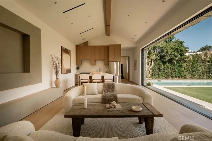 10433 Valley Spring Lane, Toluca Lake, California 91602