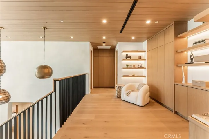 10433 Valley Spring Lane, Toluca Lake, California 91602