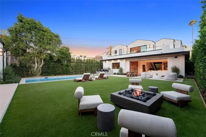 10433 Valley Spring Lane, Toluca Lake, California 91602