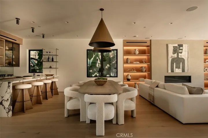 10433 Valley Spring Lane, Toluca Lake, California 91602
