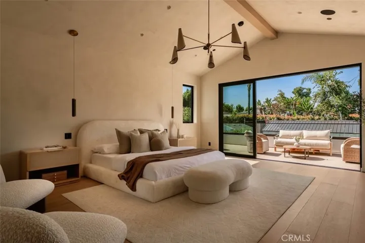 10433 Valley Spring Lane, Toluca Lake, California 91602