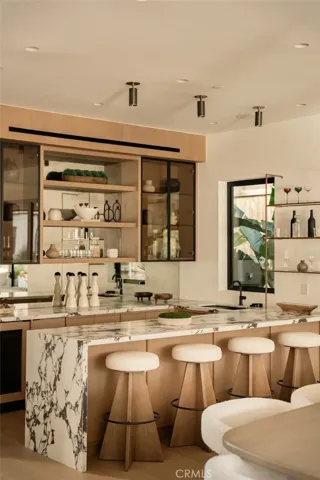 10433 Valley Spring Lane, Toluca Lake, California 91602