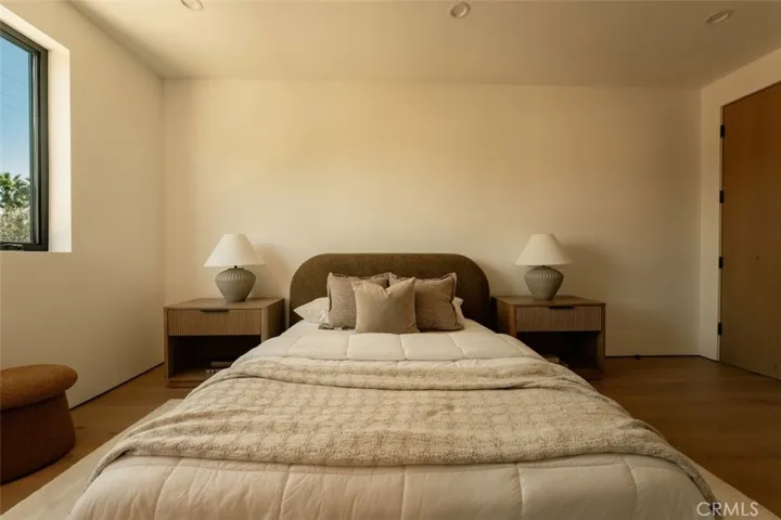 10433 Valley Spring Lane, Toluca Lake, California 91602
