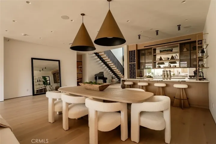 10433 Valley Spring Lane, Toluca Lake, California 91602