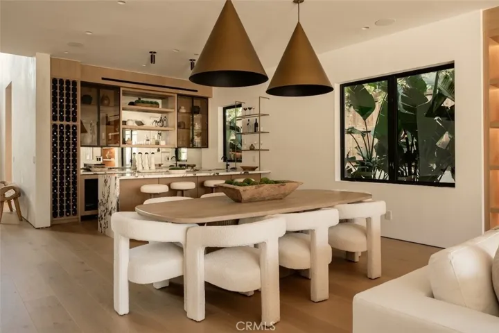 10433 Valley Spring Lane, Toluca Lake, California 91602