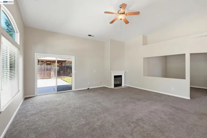 1532 Sophie Ln, Escalon, California 95320