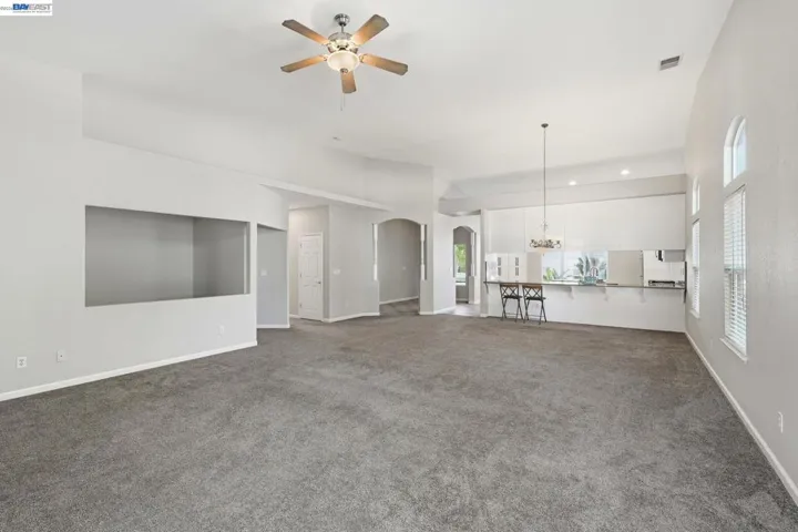 1532 Sophie Ln, Escalon, California 95320