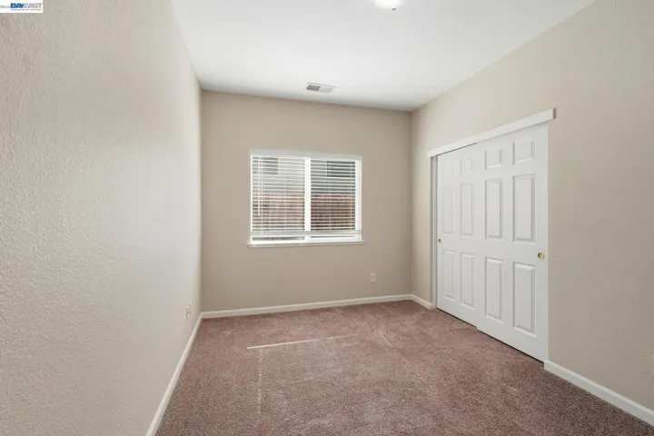 1532 Sophie Ln, Escalon, California 95320