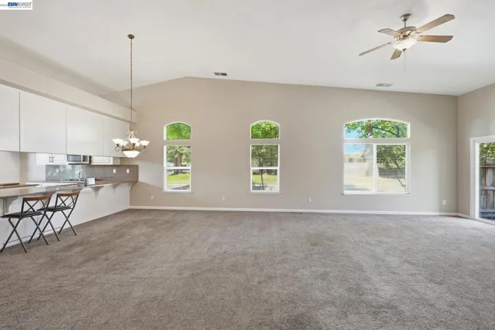 1532 Sophie Ln, Escalon, California 95320