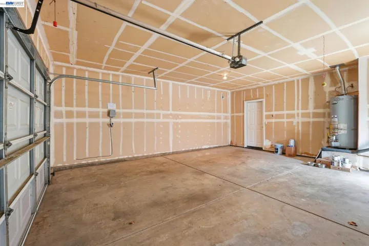1532 Sophie Ln, Escalon, California 95320
