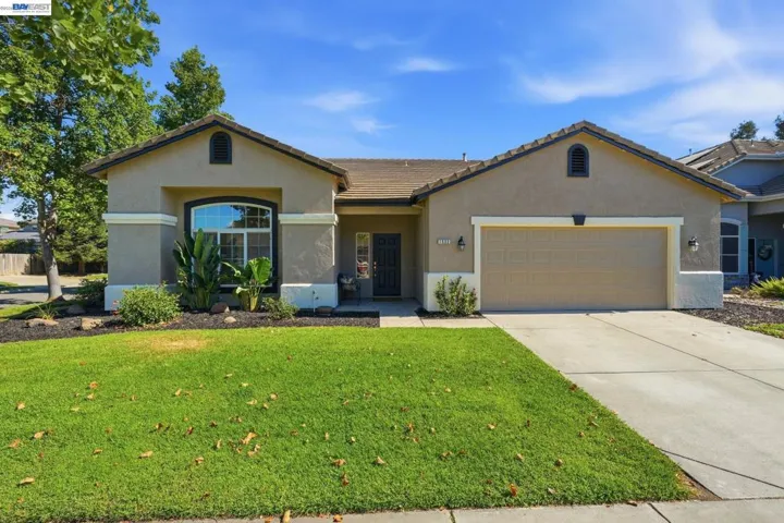 1532 Sophie Ln, Escalon, California 95320
