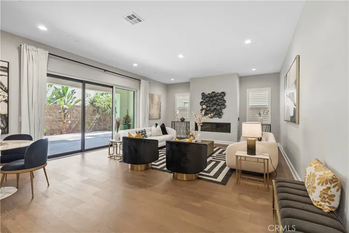 370 Sawbuck, Irvine, California 92618