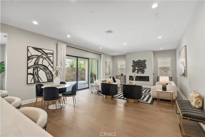 370 Sawbuck, Irvine, California 92618