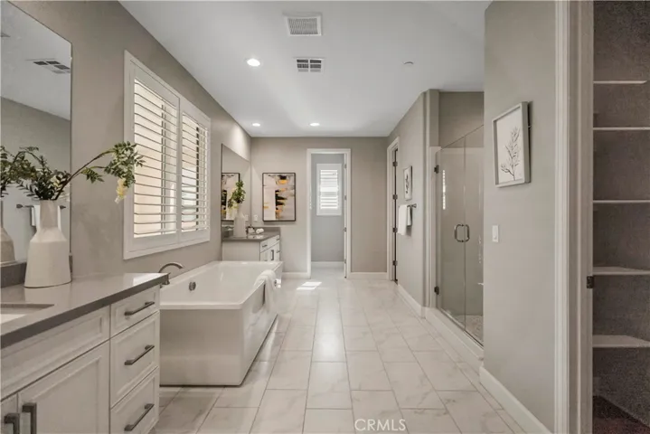 370 Sawbuck, Irvine, California 92618