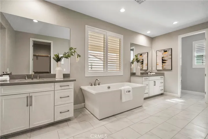370 Sawbuck, Irvine, California 92618