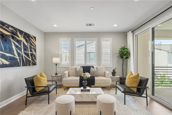 370 Sawbuck, Irvine, California 92618