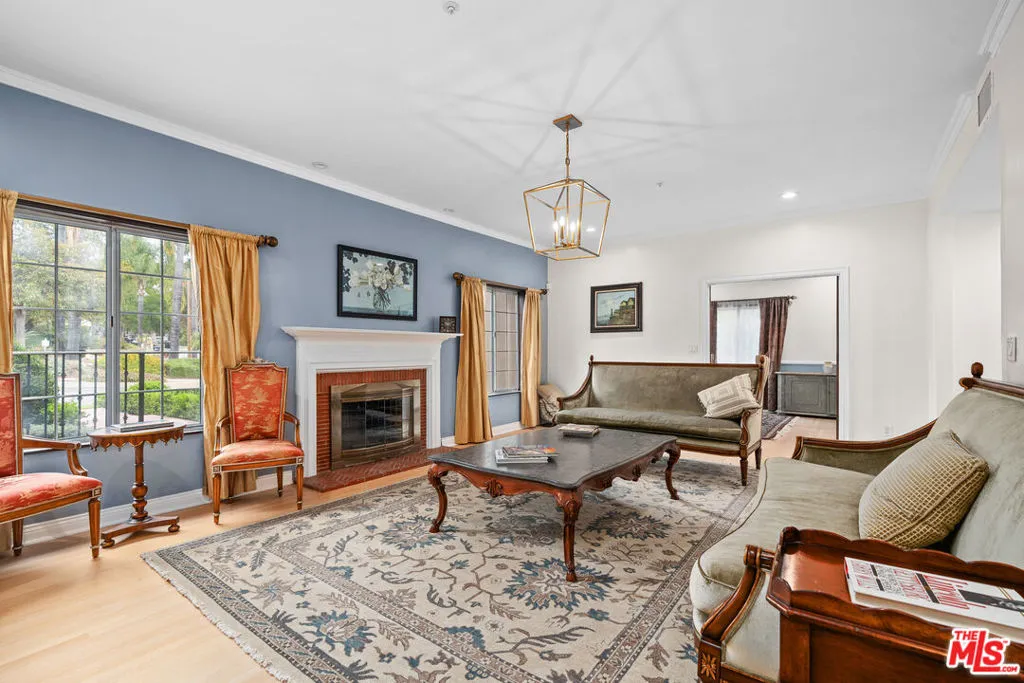1601 Ard Eevin Avenue, Glendale, California 91202 — photo 5