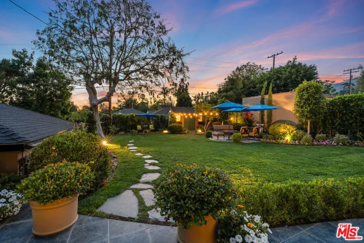1601 Ard Eevin Avenue, Glendale, California 91202