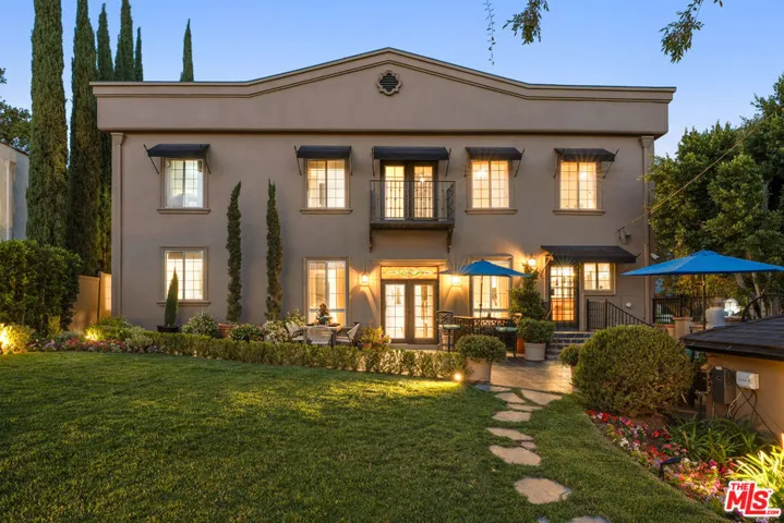 1601 Ard Eevin Avenue, Glendale, California 91202