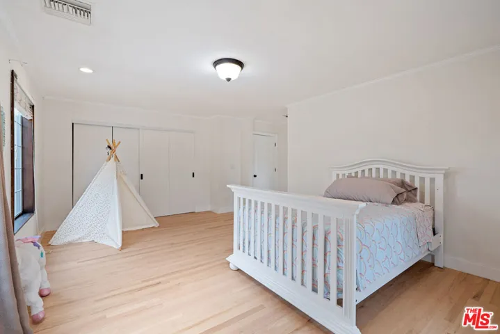 1601 Ard Eevin Avenue, Glendale, California 91202