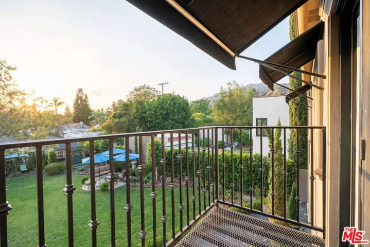 1601 Ard Eevin Avenue, Glendale, California 91202