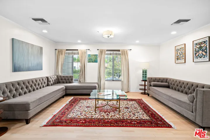 1601 Ard Eevin Avenue, Glendale, California 91202
