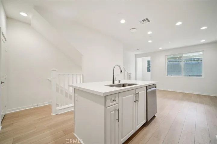 156 Balsawood, Tustin, California 92780