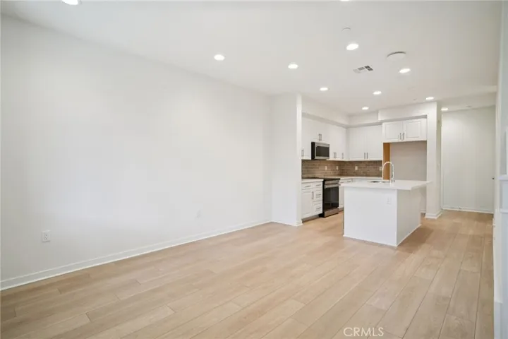 156 Balsawood, Tustin, California 92780