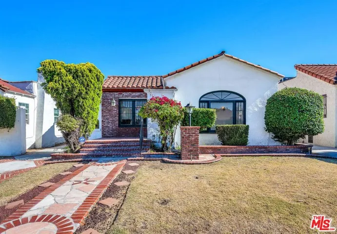 1922 W 80th Street, Los Angeles, California 90047