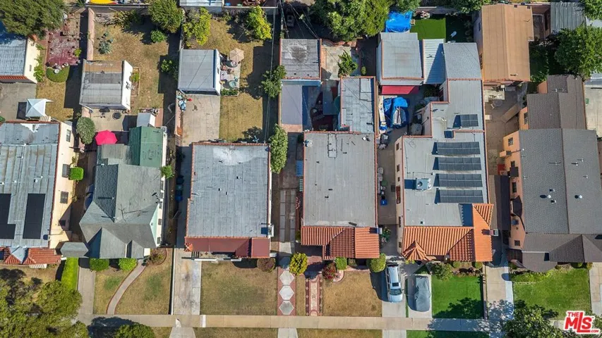 1922 W 80th Street, Los Angeles, California 90047