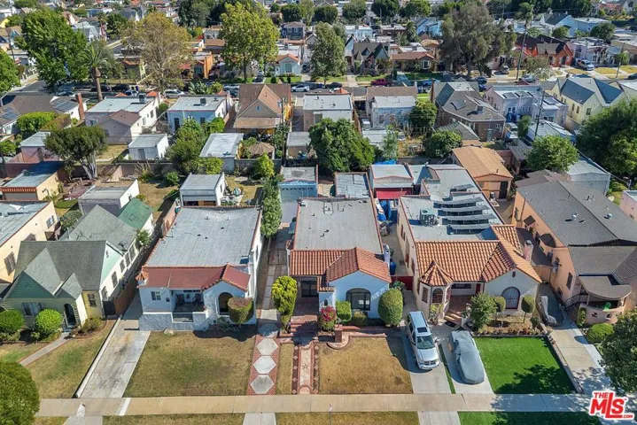 1922 W 80th Street, Los Angeles, California 90047