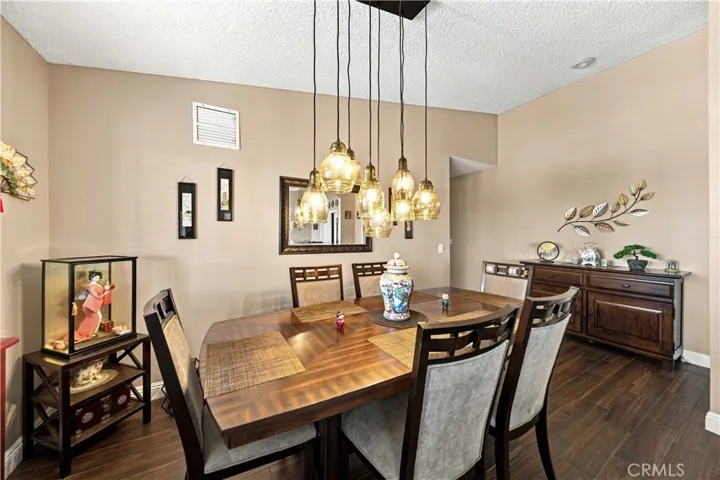 42301 Woodstone, Lancaster, California 93536
