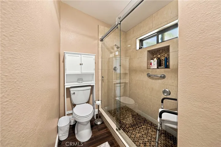 42301 Woodstone, Lancaster, California 93536