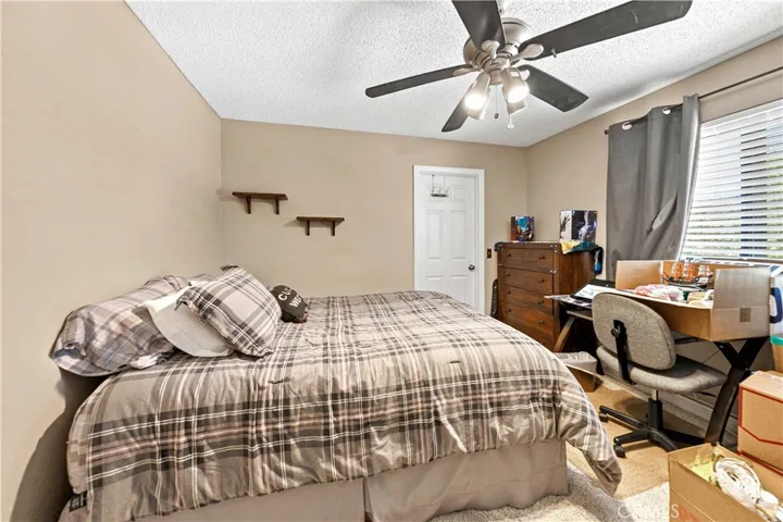 42301 Woodstone, Lancaster, California 93536