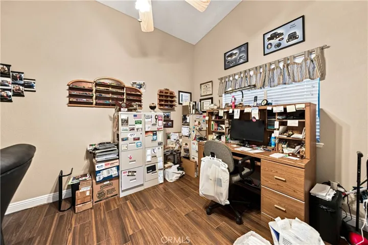 42301 Woodstone, Lancaster, California 93536