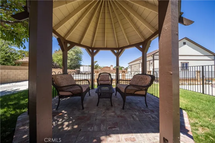 42301 Woodstone, Lancaster, California 93536