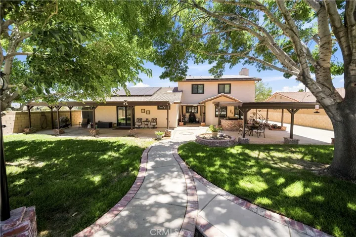 42301 Woodstone, Lancaster, California 93536