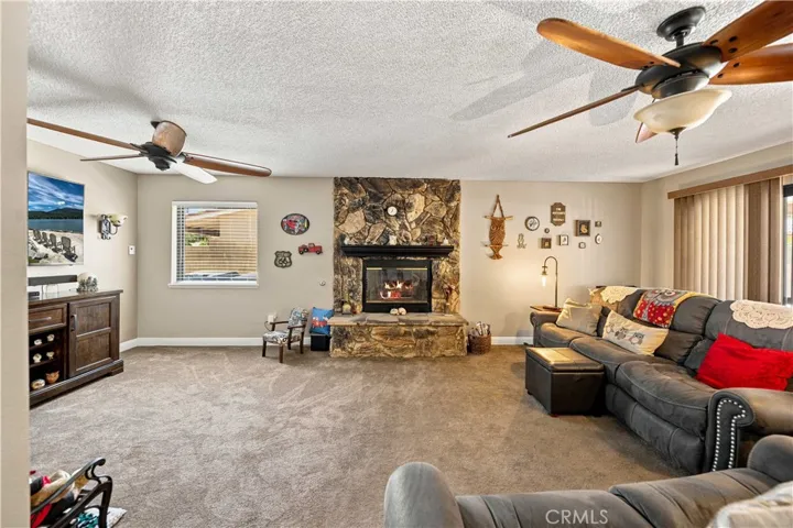 42301 Woodstone, Lancaster, California 93536
