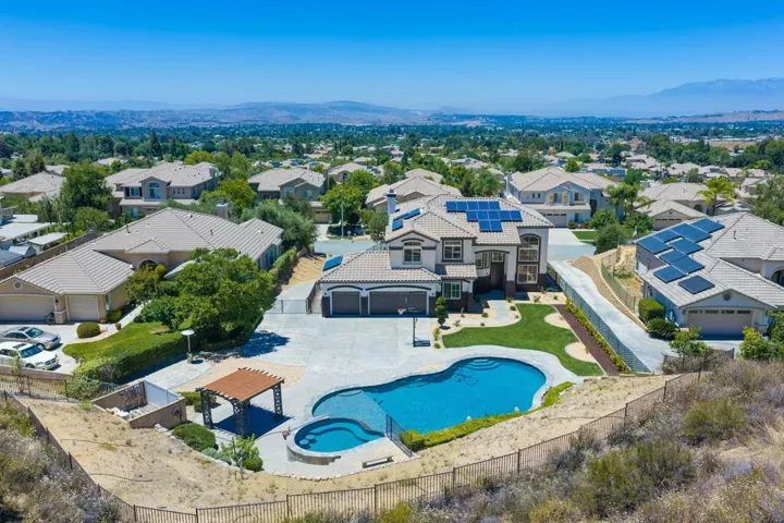 16-web-or-mls-GS_CanyonCrest_Miller_0726