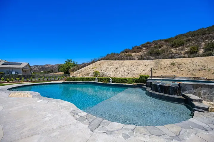 25-web-or-mls-GS_CanyonCrest_Miller_0726