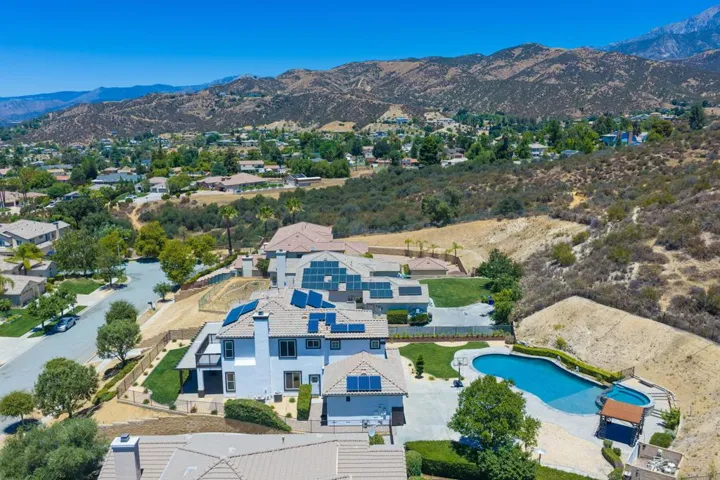 10-web-or-mls-GS_CanyonCrest_Miller_0726