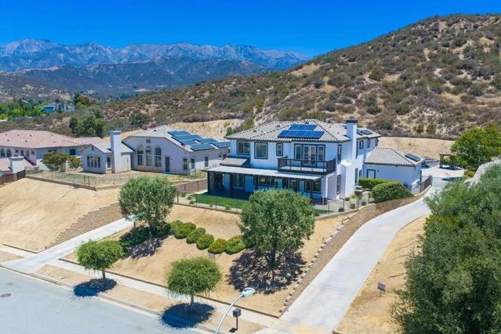 1-web-or-mls-GS_CanyonCrest_Miller_0726_