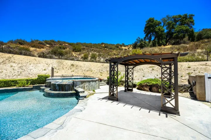 26-web-or-mls-GS_CanyonCrest_Miller_0726